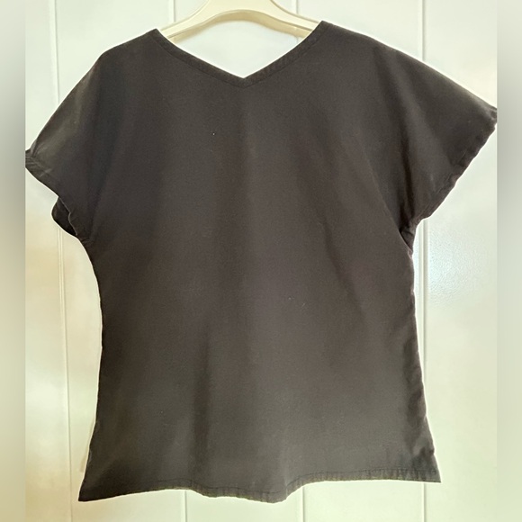 Jaanuu V-Neck Scrub Top with Cap Sleeves - Picture 2 of 8